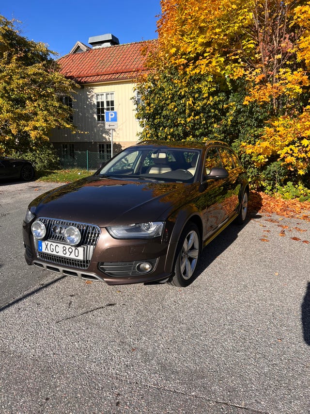 Audi A4 allroad 2015