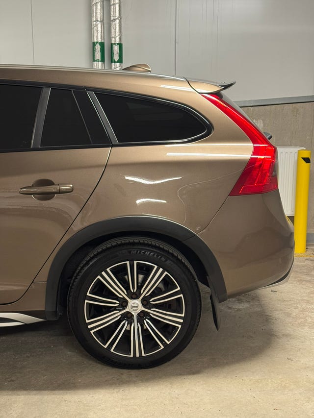Volvo V60 Cross Country 2016 – bild 4