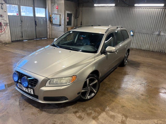 Volvo V70 2010