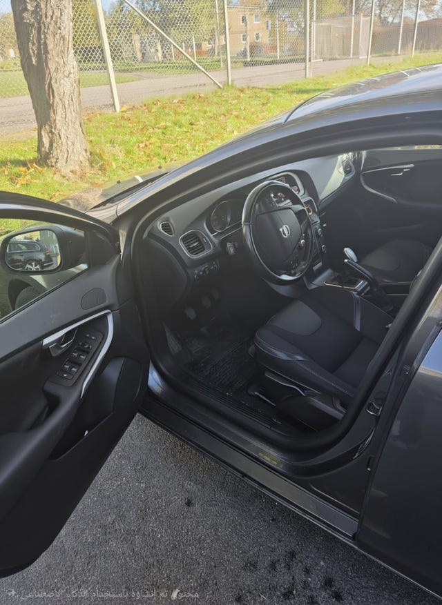 Volvo V40 2013