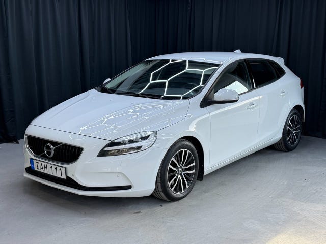 Volvo V40 2018