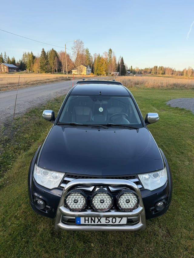 Mitsubishi L200 2015