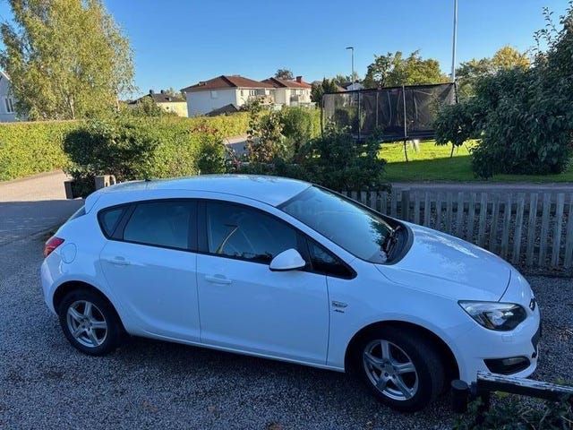 Opel Astra 2014