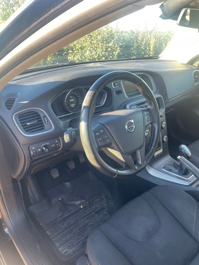 Volvo V40 2017