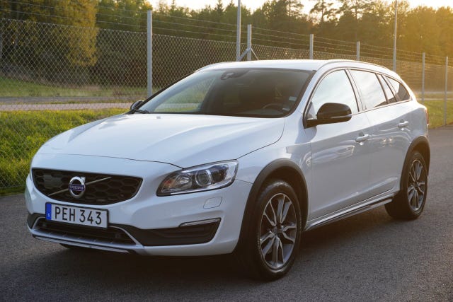 Volvo V60 Cross Country 2017 – bild 2