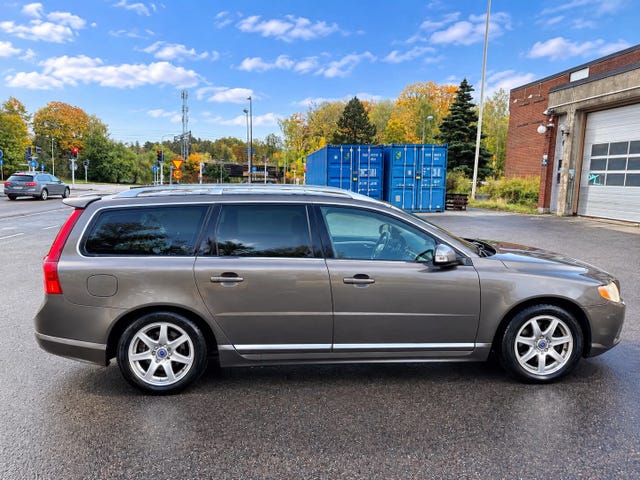 Volvo V70 2010