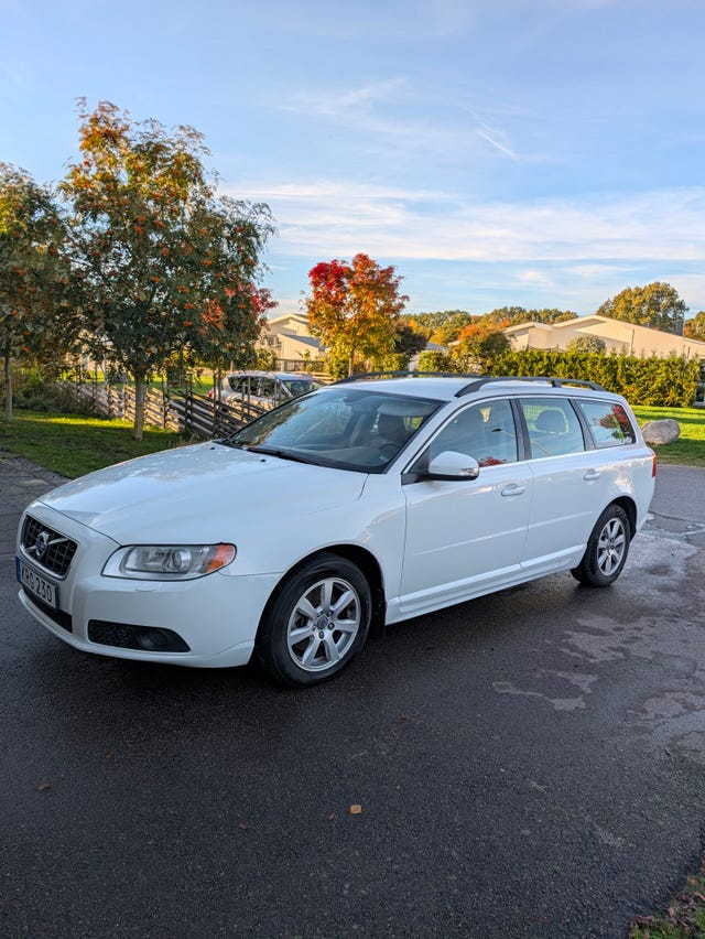 Volvo V70 2011