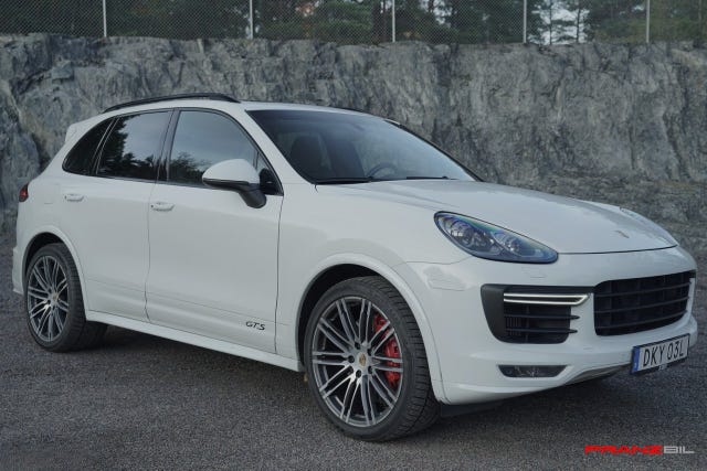 Porsche Cayenne GTS 2016