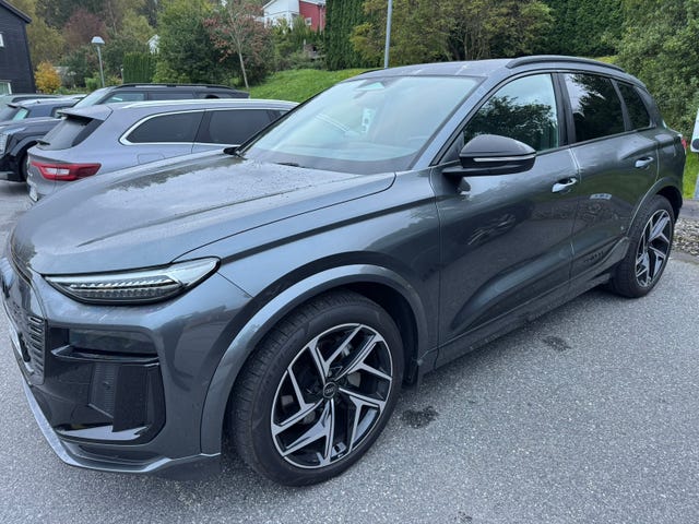 Audi Q6 e-tron 2025