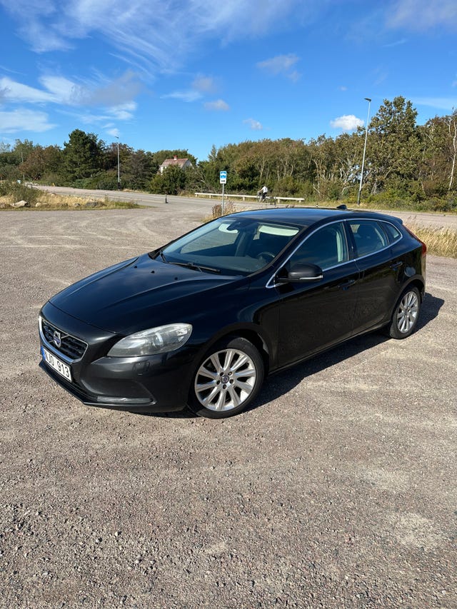 Volvo V40 2014