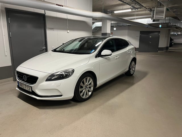 Volvo V40 2013