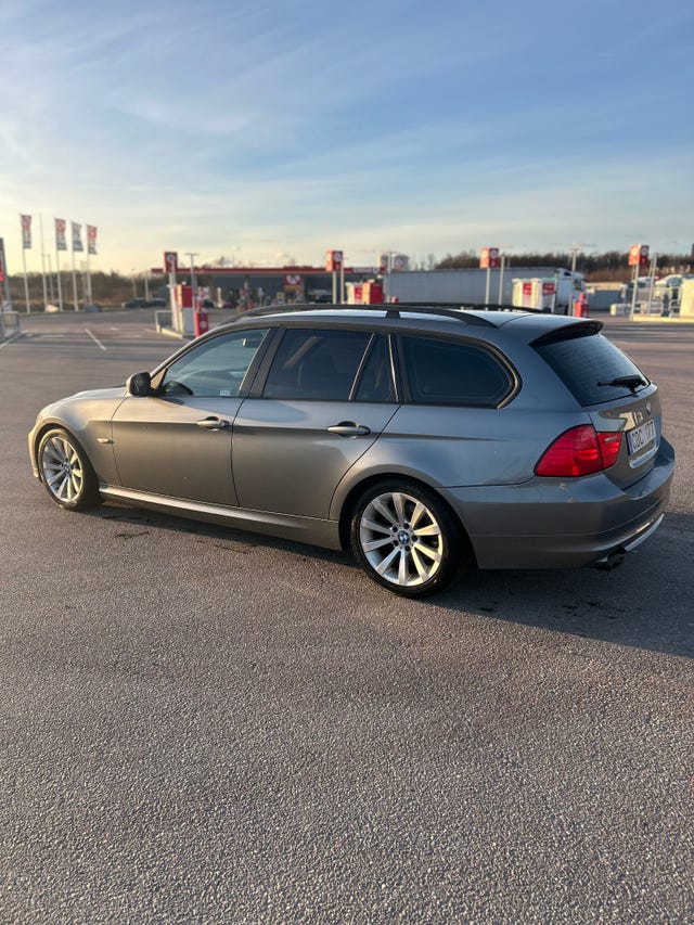 BMW 320d 2010