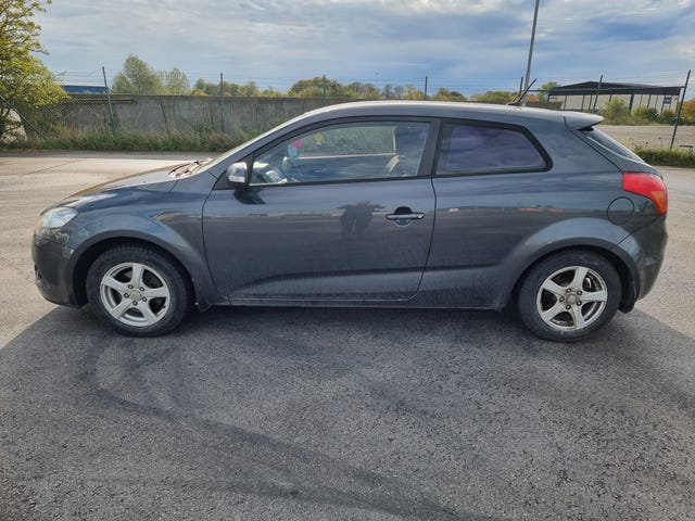Kia ProCeed 2010
