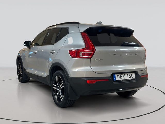 Volvo XC40 2025 – bild 3