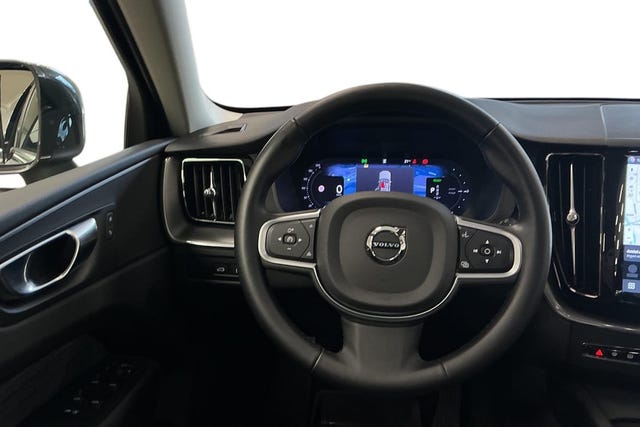 Volvo XC60 2025 – bild 3