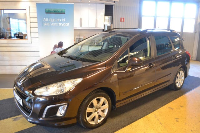 Peugeot 308 SW 2011