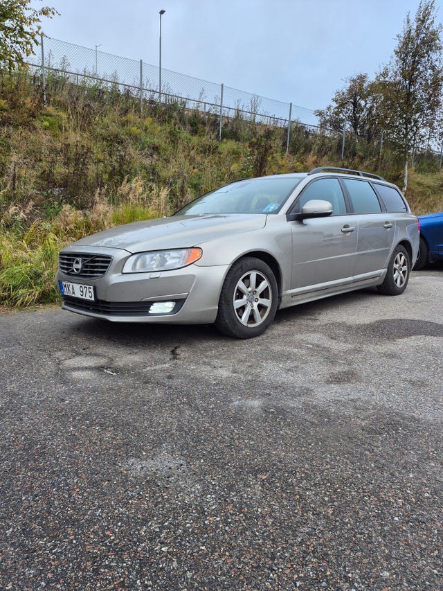 Volvo V70 2014