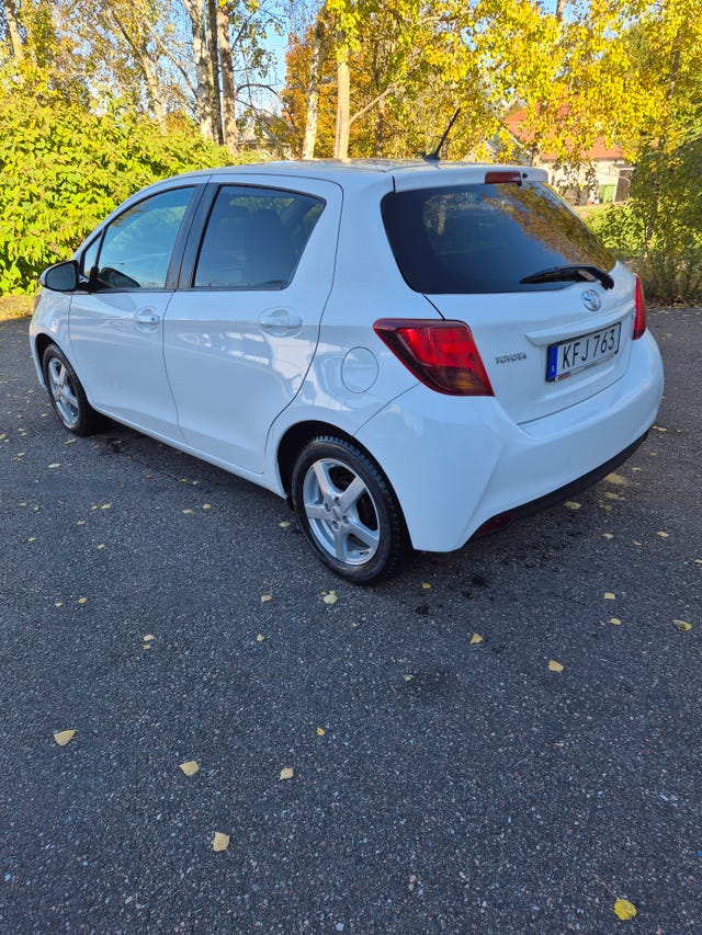 Toyota Yaris 2015