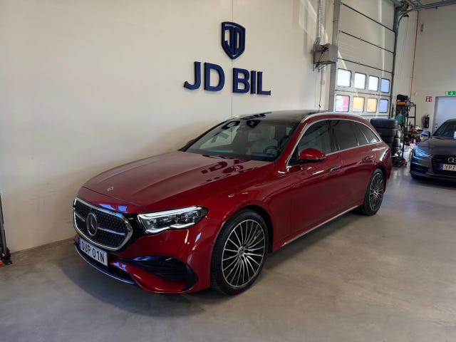Mercedes-Benz E300 2024