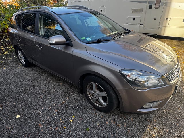 Kia Ceed 2012 – bild 3