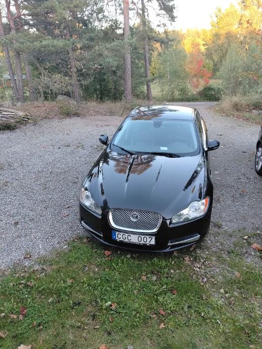 Jaguar XF 2011