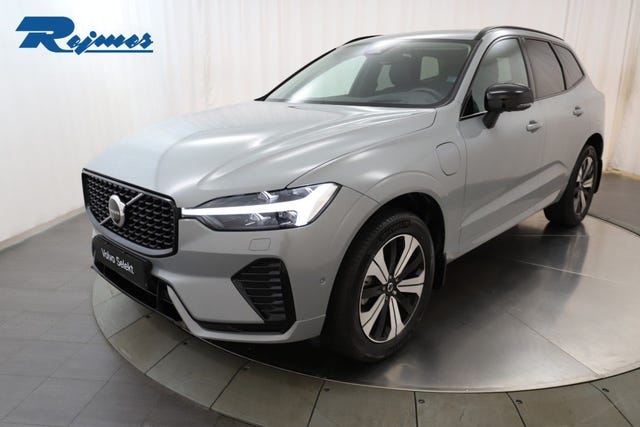 Volvo XC60 2025