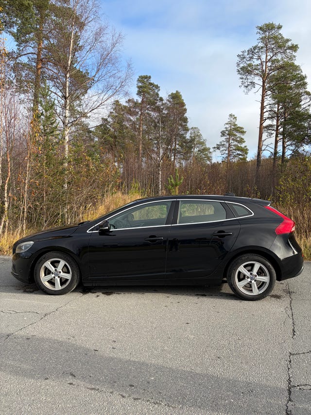 Volvo V40 2013
