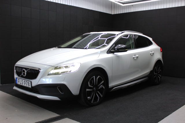 Volvo V40 Cross Country 2017