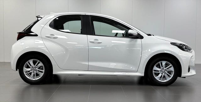 Toyota Yaris 2024 – bild 4