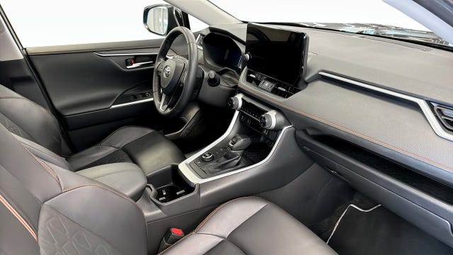 Toyota RAV4 2023 – bild 3