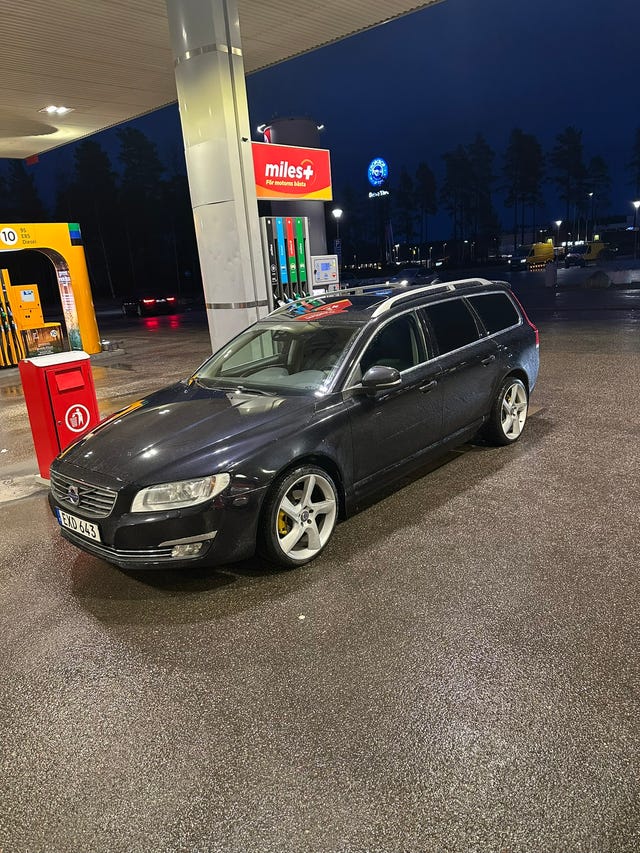 Volvo V70 2015