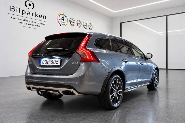 Volvo V60 Cross Country 2018 – bild 2