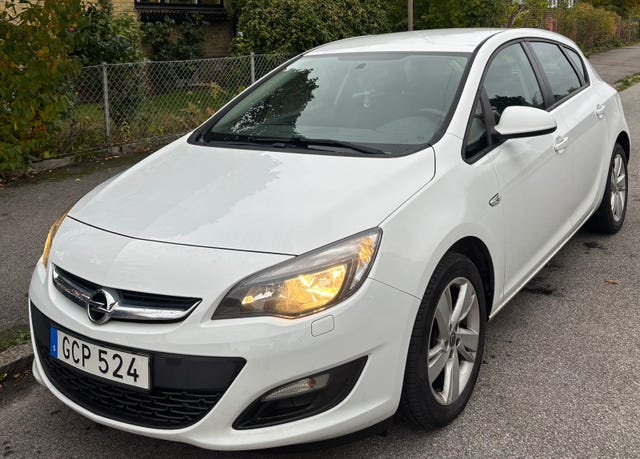 Opel Astra 2015