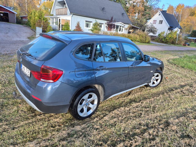 BMW X1 2011