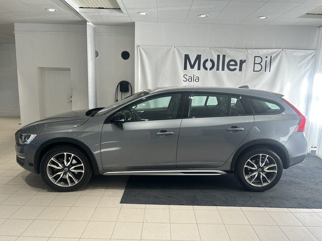 Volvo V60 Cross Country 2017 – bild 3