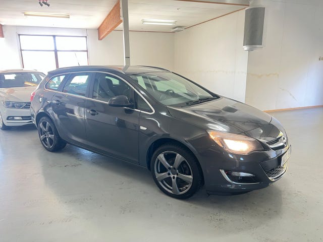 Opel Astra 2013