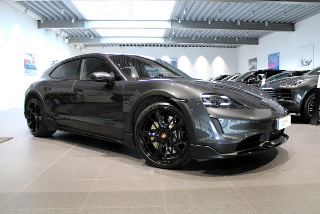 Porsche Taycan Turbo 2021
