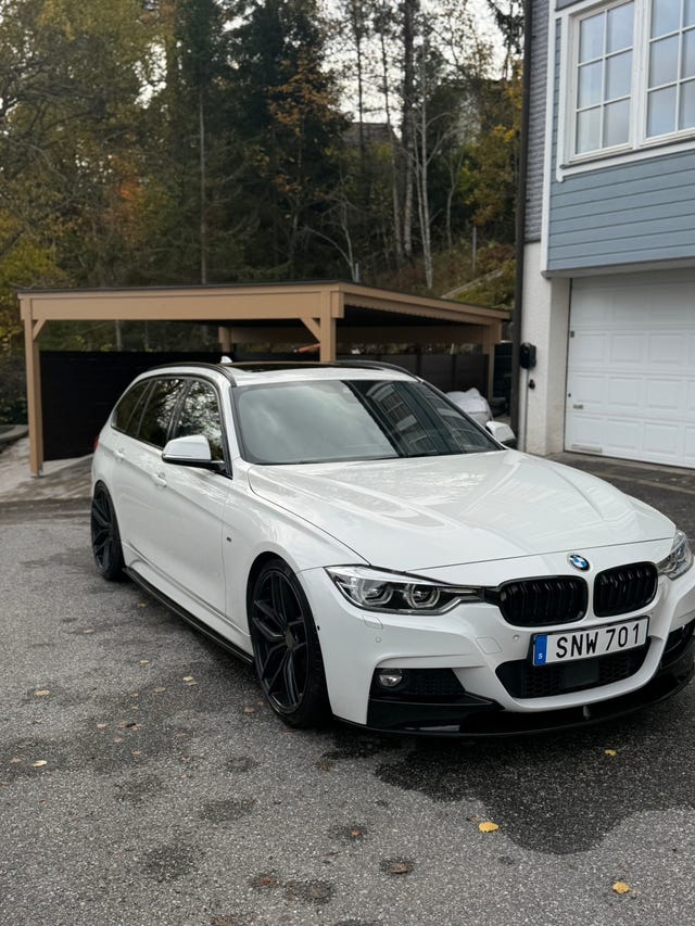 BMW 330i 2019