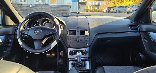 Mercedes-Benz C220 2011 – bild 4
