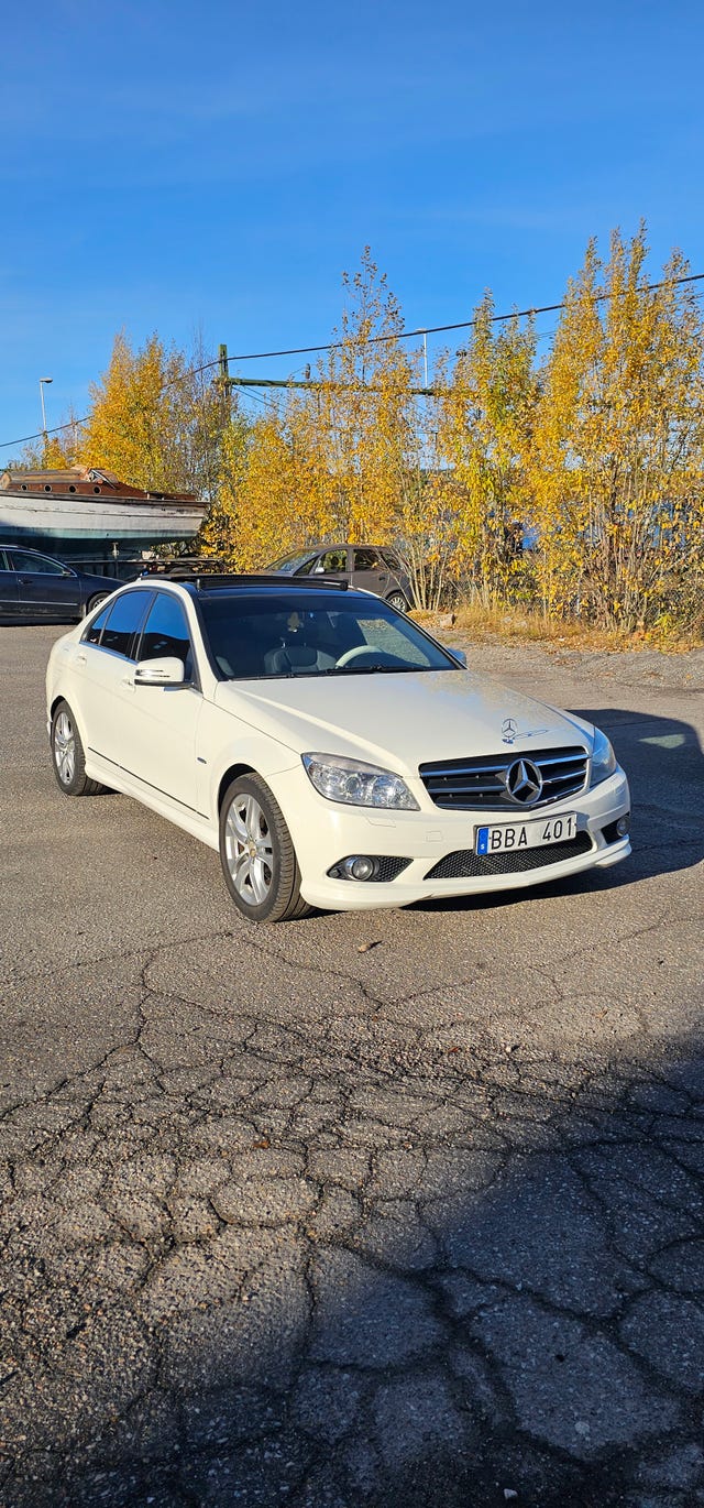 Mercedes-Benz C220 2011 – bild 2
