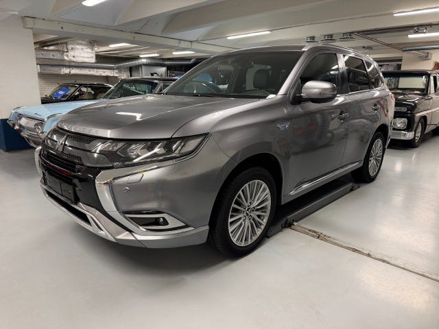 Mitsubishi Outlander 2020