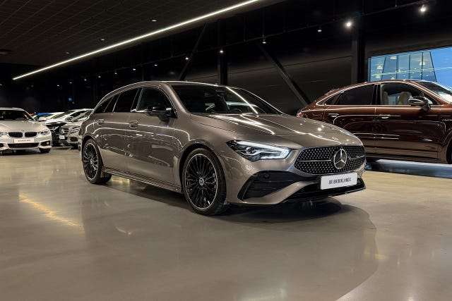 Mercedes-Benz CLA 200 2025