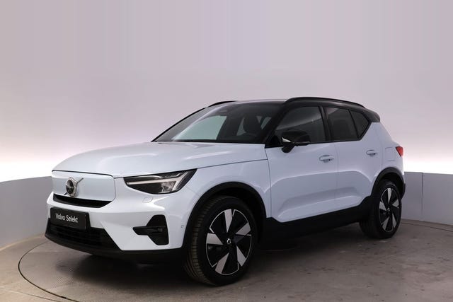 Volvo EX40 2026