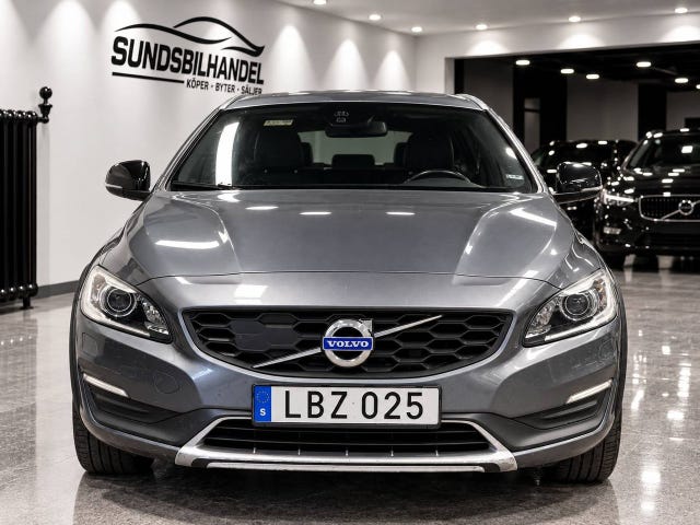 Volvo V60 Cross Country 2016 – bild 2