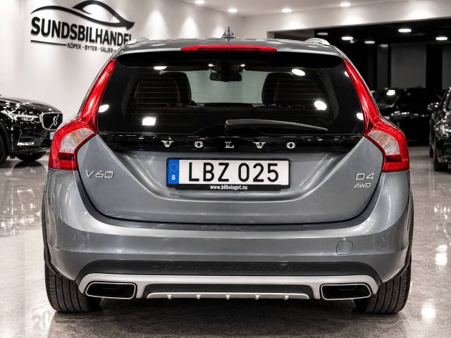 Volvo V60 Cross Country 2016 – bild 4
