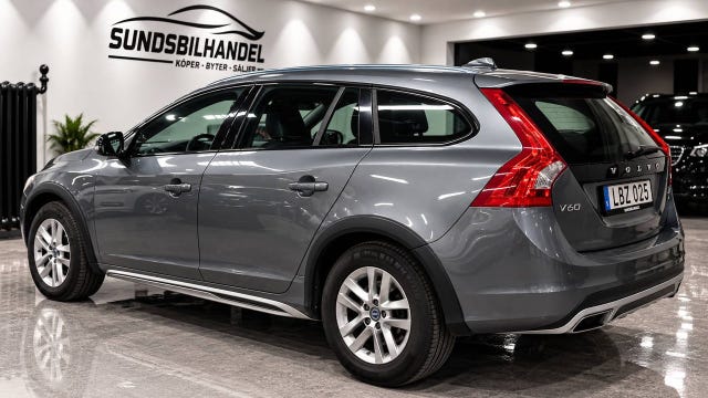 Volvo V60 Cross Country 2016 – bild 3