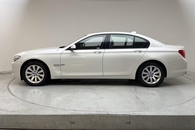 BMW 750i 2011