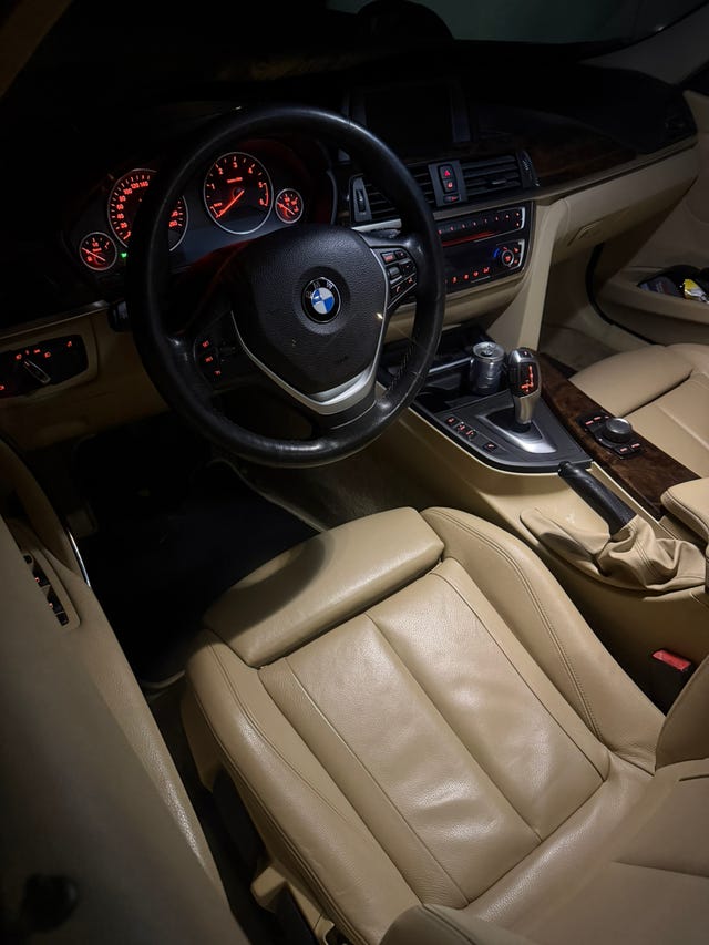 BMW 320d 2013 – bild 3