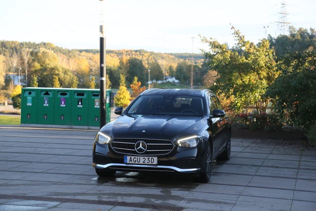 Mercedes-Benz E300 2021