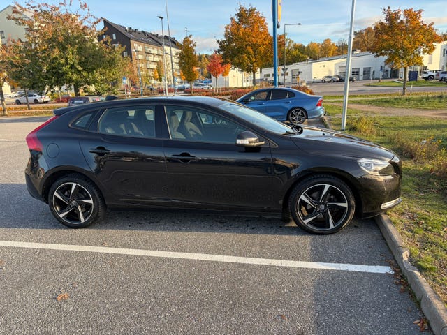 Volvo V40 2013